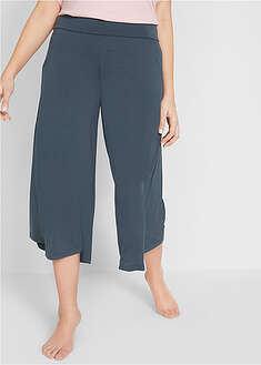 Culotte-housut leveillä lahkeilla