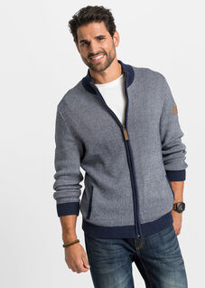 Paksu neuletakki puhtaasta puuvillasta