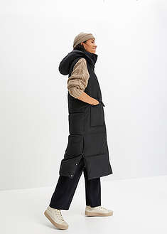 Vanutäytteinen tikattu liivi kierrätetystä polyesteristä irrotettavalla hupulla