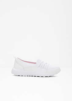 Mukavat slip on -tennarit kevyellä ulkopohjalla