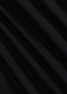 Uimapuku korkealla selkäosalla