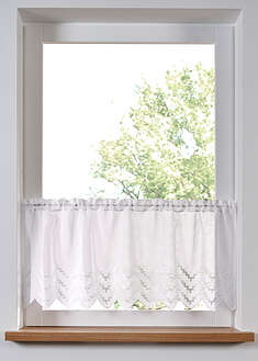 Salusiini kierrätetyllä polyesterillä