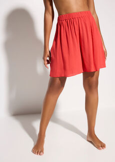 Rantashortsit kevyestä viskoosista