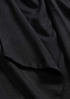 Trikoobleiseri viskoosisekoitteesta